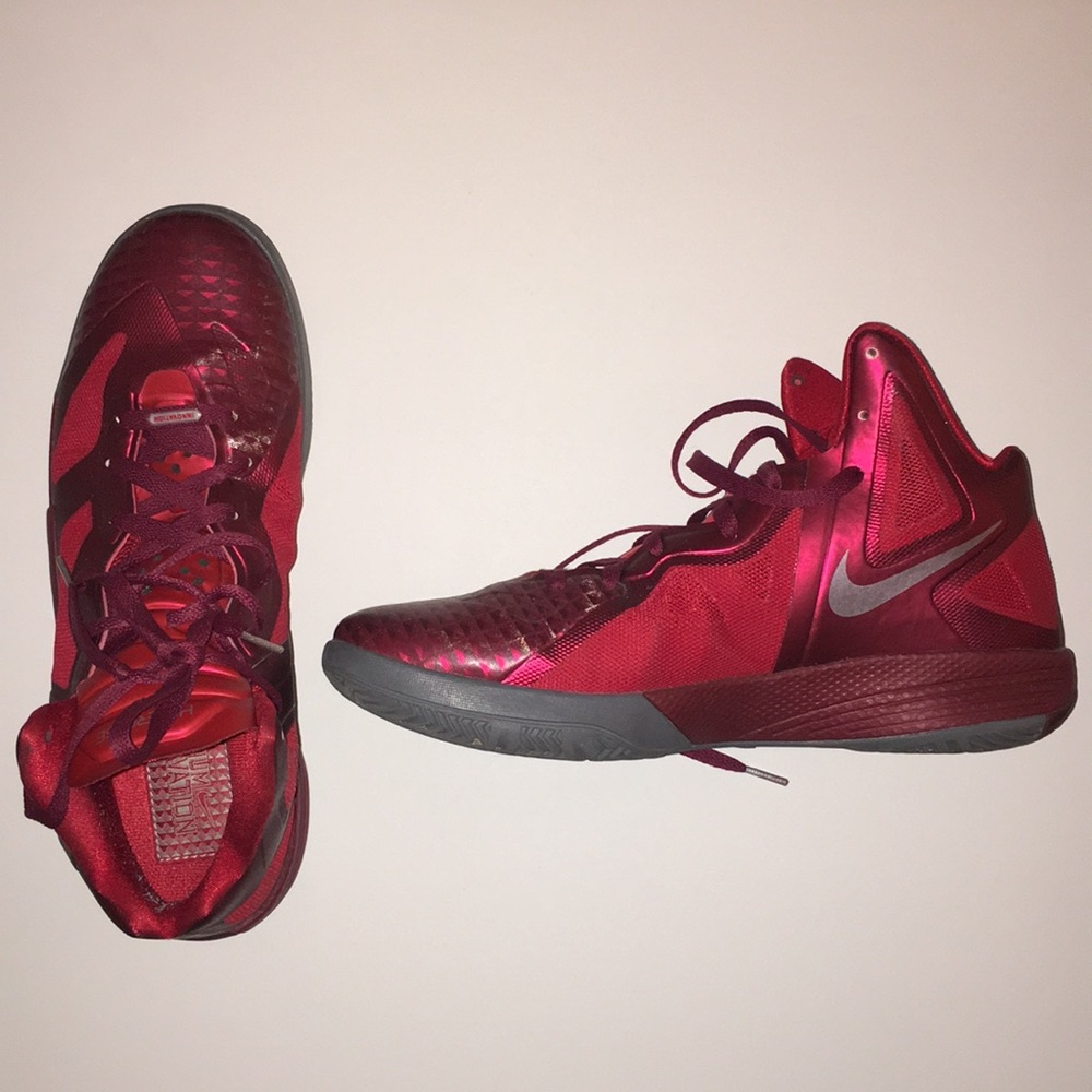 Men’s Red Nike Hyperfuse Sz 11